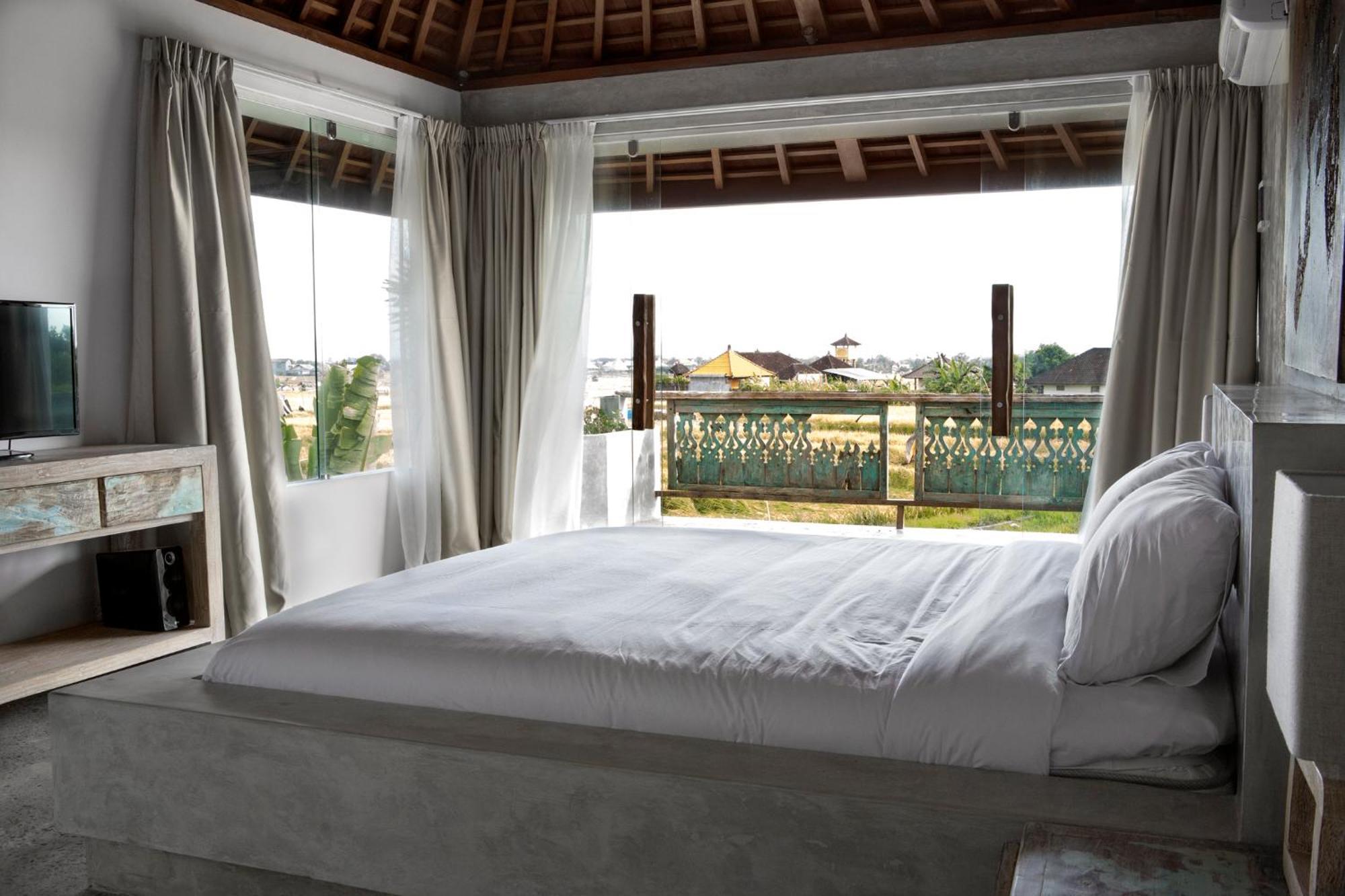 Surflodge Limasan Bali Kerobokan Exterior foto